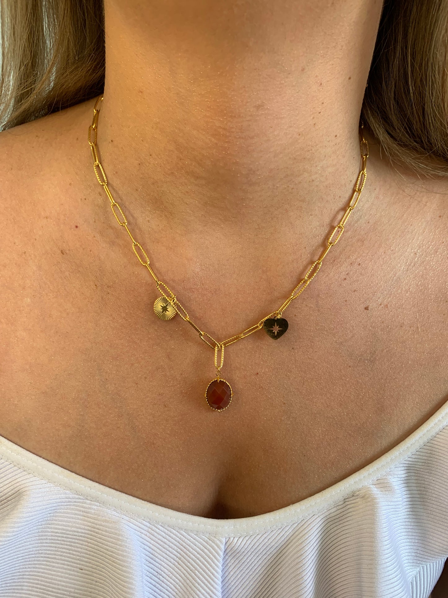 Collier  Diamant rouge